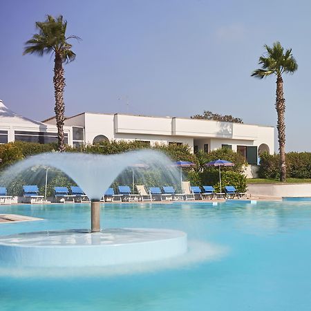Alba Azzurra - Cdshotels Torre dell'Orso Bagian luar foto