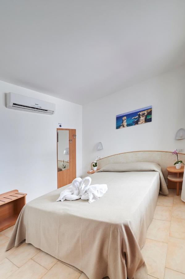 Alba Azzurra - Cdshotels Torre dell'Orso Bagian luar foto