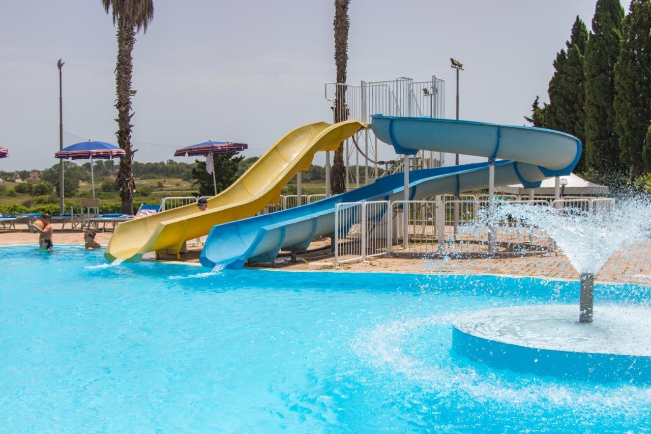 Alba Azzurra - Cdshotels Torre dell'Orso Bagian luar foto