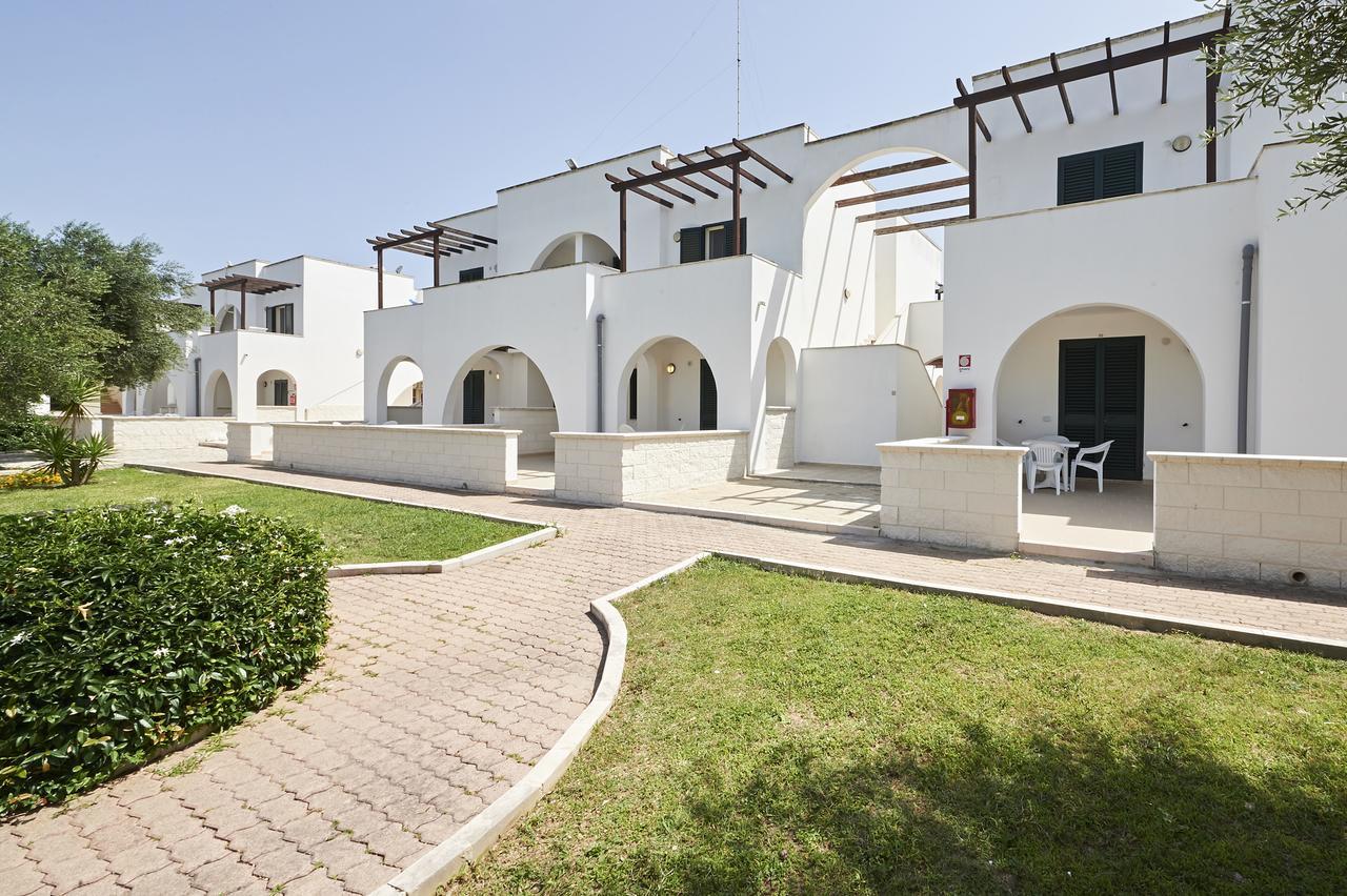 Alba Azzurra - Cdshotels Torre dell'Orso Bagian luar foto